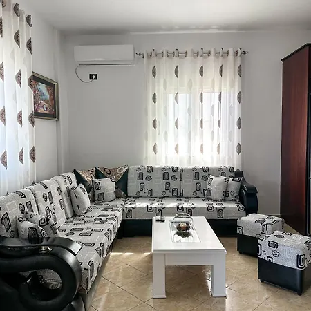 Xhoni's House Feriehus Sarandë