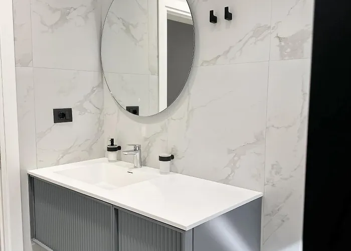 Xhoni's House Ferienhaus *